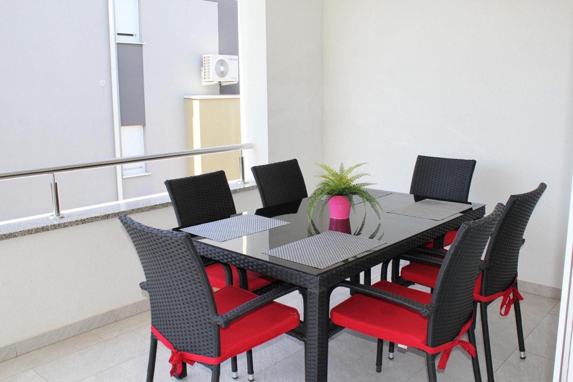 Villa Lumada Pool Apartments نوفاليا المظهر الخارجي الصورة